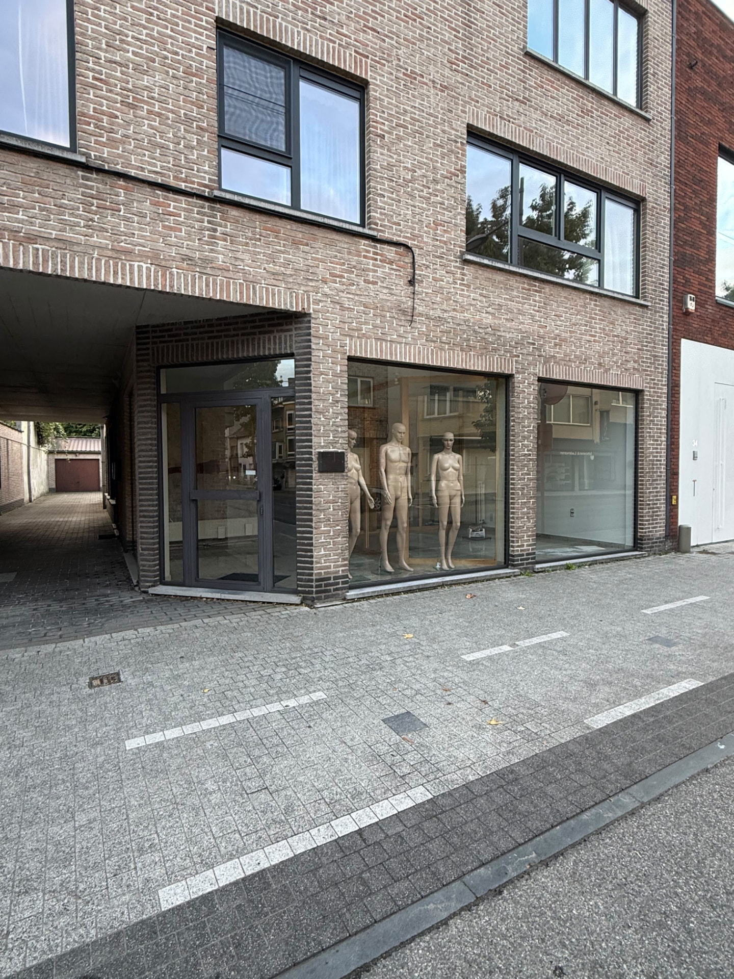 Winkelruiten wassen voor een handelszaak